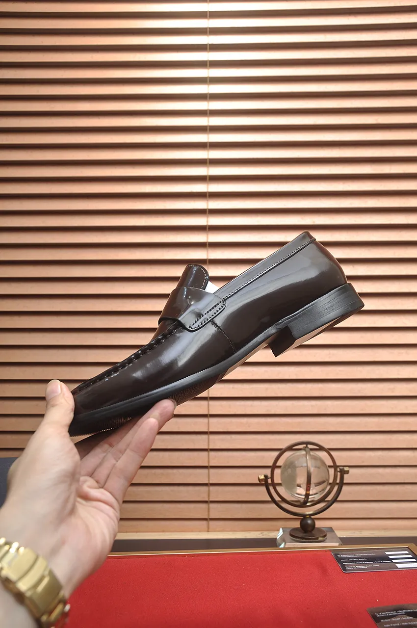 Men's shoes 💰580💶[Dior] (water-dyed cowhide lining) Dior original 1:1 high-quality factory, imported original materials, imported raw cowhide, water-dyed cowhide lining, original TPU outsole, code number: 39-44 (45 customized)